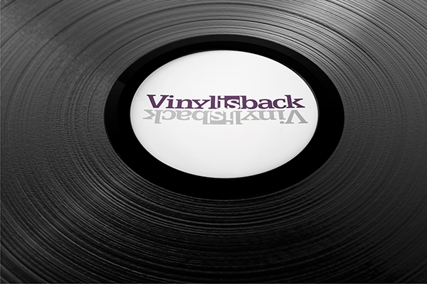 Projekt logo dla DJ'a VINYL IS BACK.